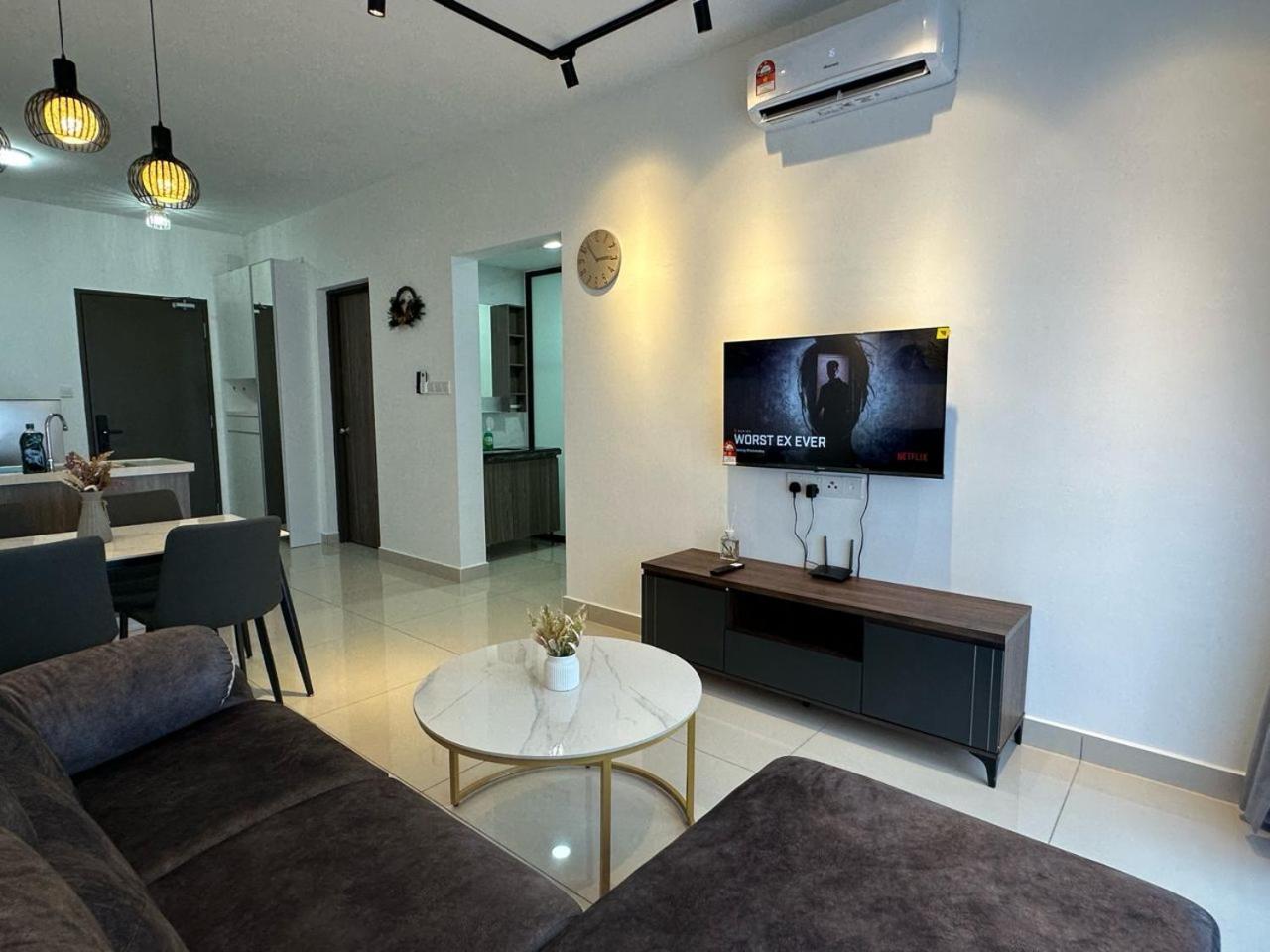 Park 2 Bedrooms * Johor Bahru