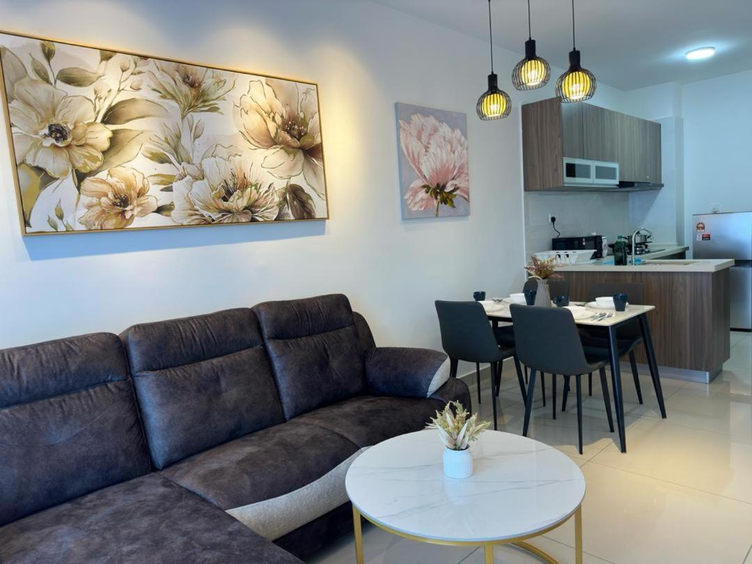 Park 2 Bedrooms Johor Bahru